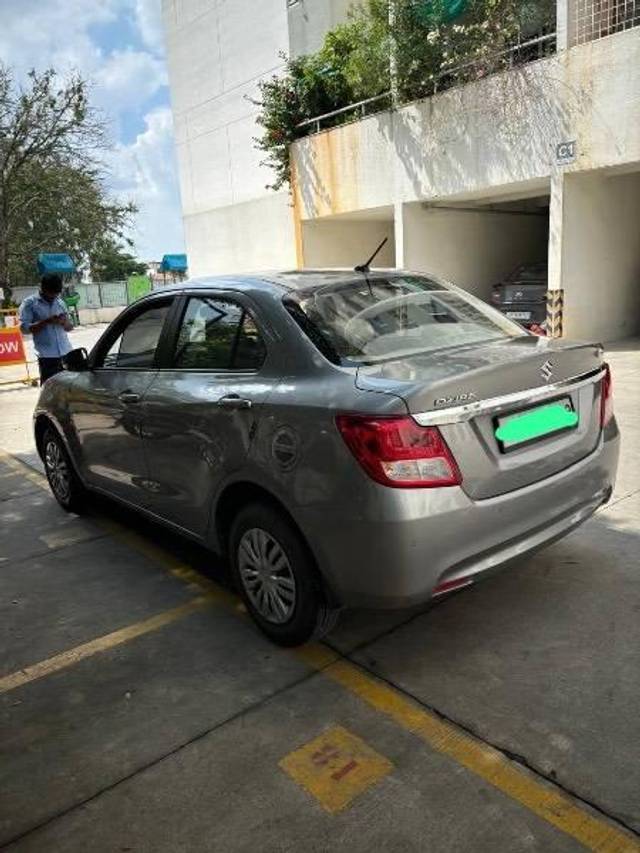 https://images10.gaadi.com/usedcar_image/4148330/original/processed_800f37e5-3256-4ad4-973a-abcc507a0723.jpeg?imwidth=6402