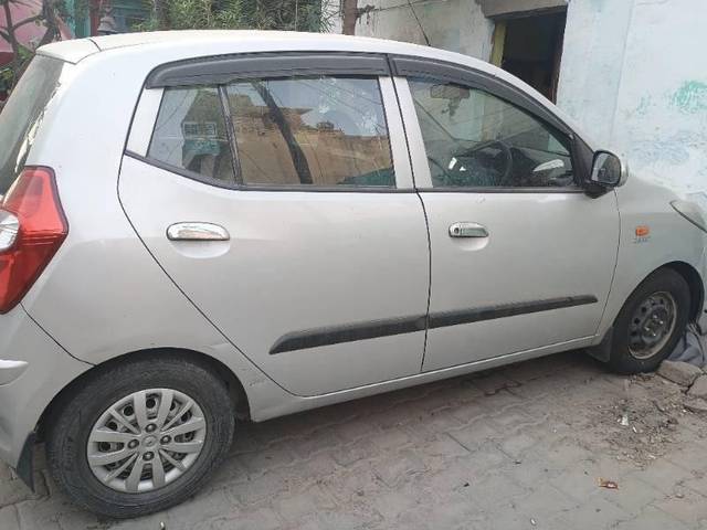 https://images10.gaadi.com/usedcar_image/4148357/original/processed_e8c7e703-b5c5-42e1-a322-e2db0bb152f4.jpg?imwidth=6402