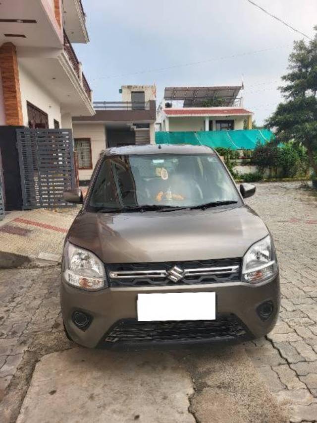 https://images10.gaadi.com/usedcar_image/4148494/original/processed_380c8586-9f5e-4e11-b553-a6e99f505c39.jpg?imwidth=6400