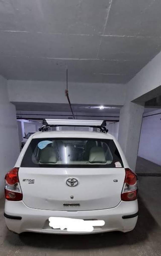 https://images10.gaadi.com/usedcar_image/4148633/original/processed_8661028e-874c-4408-95e8-c28385402719.jpg?imwidth=6401