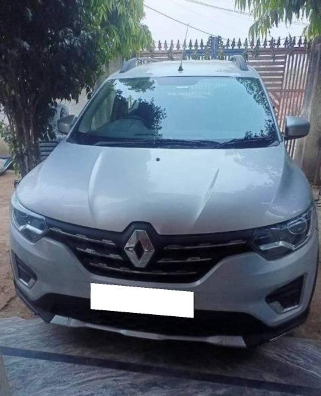 https://images10.gaadi.com/usedcar_image/4148642/original/processed_3498346f-a35d-4f50-bf02-11b58cee396f.jpg?imwidth=6400