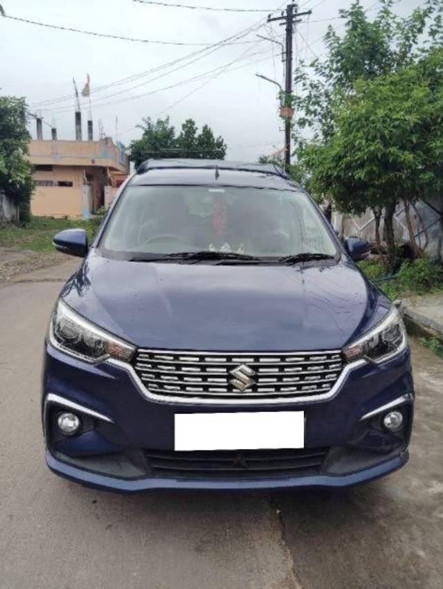 https://images10.gaadi.com/usedcar_image/4148944/original/processed_0494ef53-52a0-4ace-960c-f3de6085b8ec.jpg?imwidth=6402