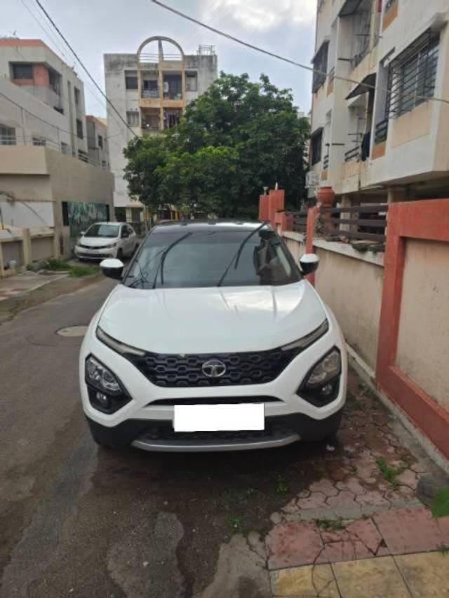 https://images10.gaadi.com/usedcar_image/4148992/original/processed_d665207b-8d0b-497a-a8cc-e07383fce688.jpg?imwidth=6400