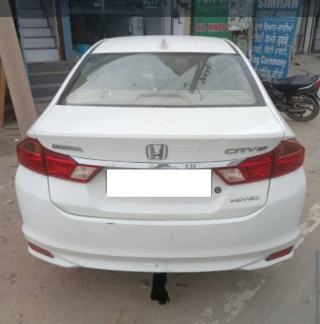 https://images10.gaadi.com/usedcar_image/4149008/original/processed_4d1d1a56-f79f-4ec2-982d-12207ff0e236.jpg?imwidth=6400