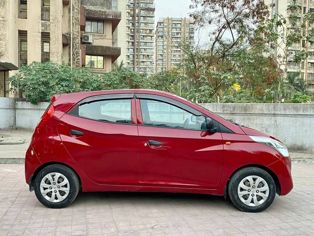 https://images10.gaadi.com/usedcar_image/4149327/original/cbf3f8e96231eeafc3078176835cd190.jpg?imwidth=6401