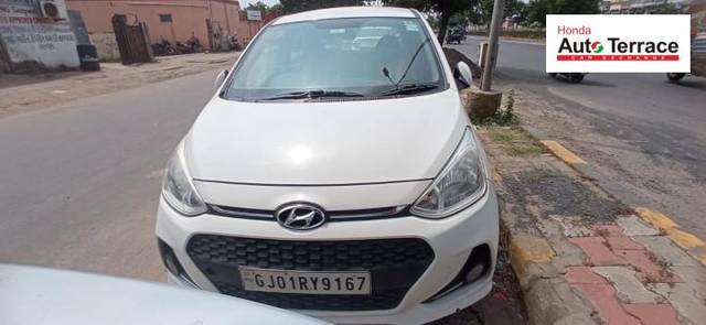 https://images10.gaadi.com/usedcar_image/4149533/original/8f6f9d13c3a0aafc54b1470039298e85.jpeg?imwidth=6400