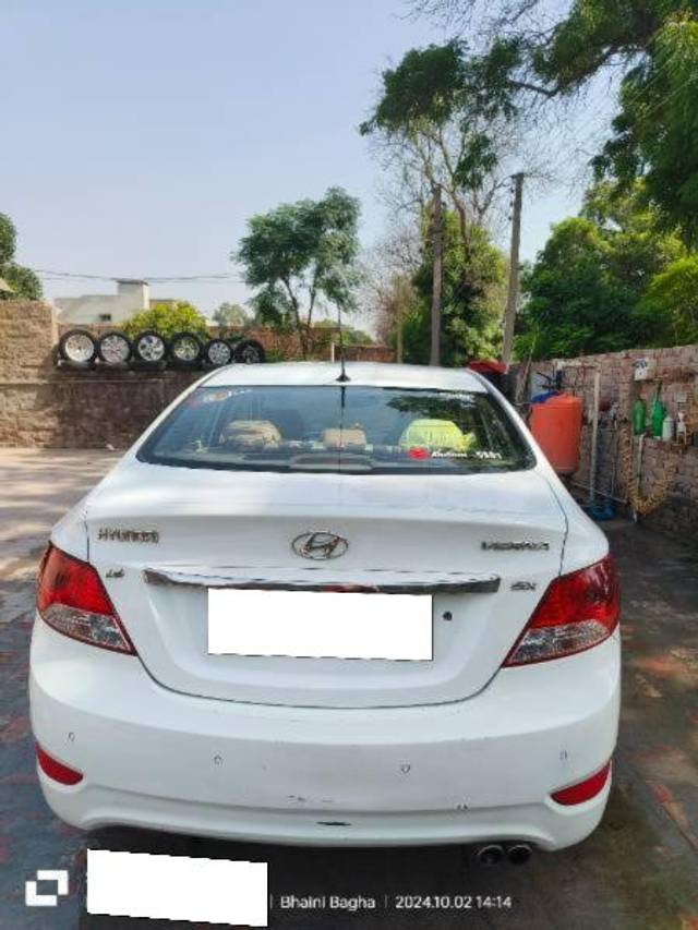 https://images10.gaadi.com/usedcar_image/4149578/original/processed_a666e677-b210-412c-bb1f-cf408c8f5e65.jpg?imwidth=6401