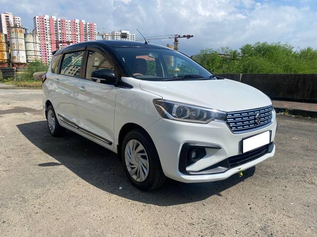 https://images10.gaadi.com/usedcar_image/4149644/original/processed_209e2e194b8a53375bca1fe59d6ef7c0.jpg?imwidth=6400