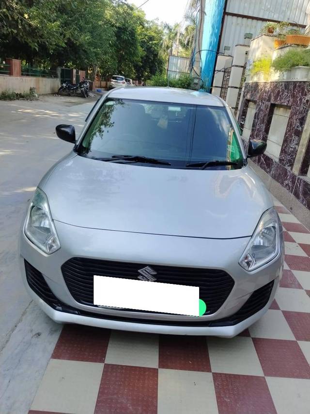 https://images10.gaadi.com/usedcar_image/4149707/original/processed_304e97edfbc9c97ce8d7c7fe7801b47d.jpg?imwidth=6402