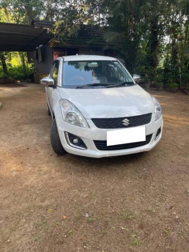 https://images10.gaadi.com/usedcar_image/4149783/original/processed_a9c2ff62-62aa-4883-80fa-7517c6e448ed.jpg?imwidth=6400