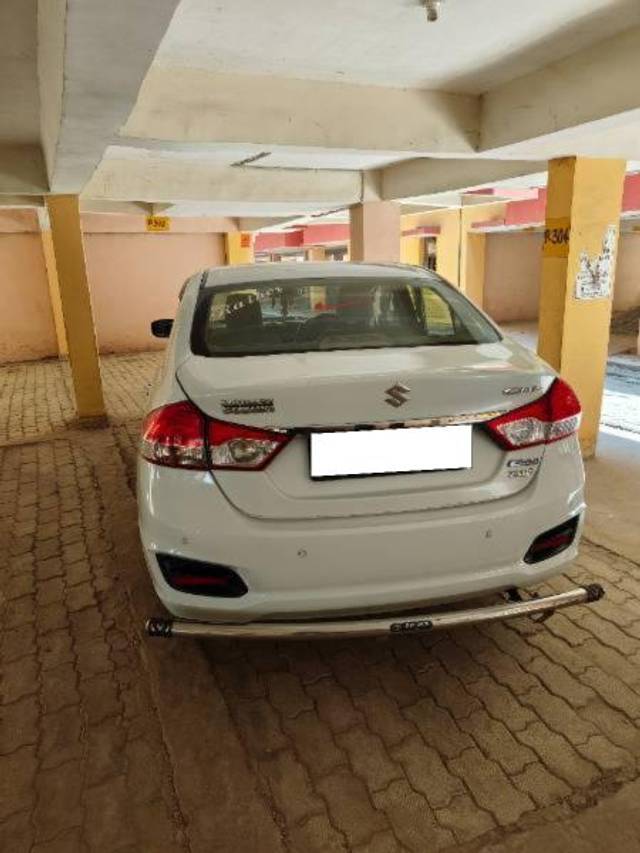 https://images10.gaadi.com/usedcar_image/4149874/original/processed_87641b27-9828-491c-a298-1a399f8d6cf7.jpg?imwidth=6400