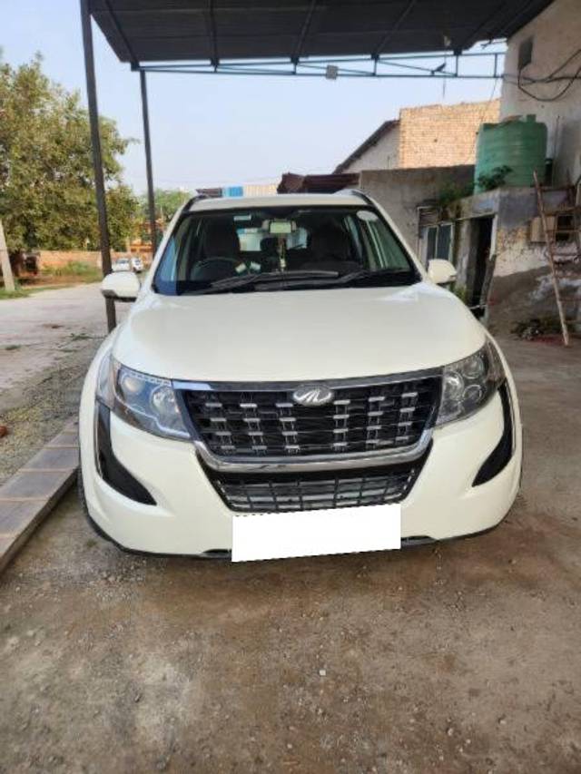 https://images10.gaadi.com/usedcar_image/4149878/original/processed_228be679-3b5f-4f23-8cd5-69515e18e0ba.jpg?imwidth=6400