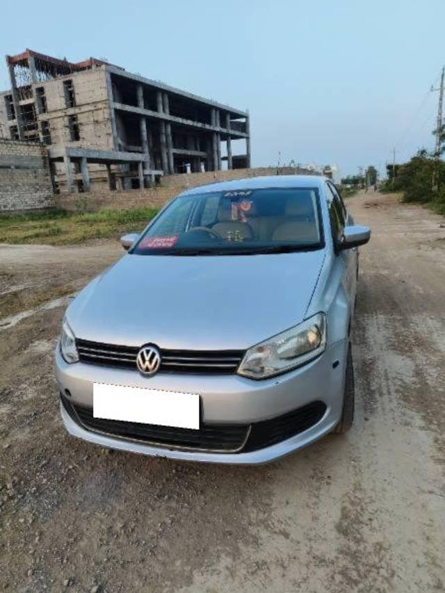 https://images10.gaadi.com/usedcar_image/4149889/original/processed_0ce72219-c4fb-49d9-a183-36aac36ec9b5.jpg?imwidth=6400