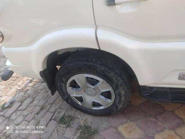 https://images10.gaadi.com/usedcar_image/4149903/original/processed_82a0eef4-0f86-41e3-a8e6-b96f3ae09752.jpg?imwidth=6402