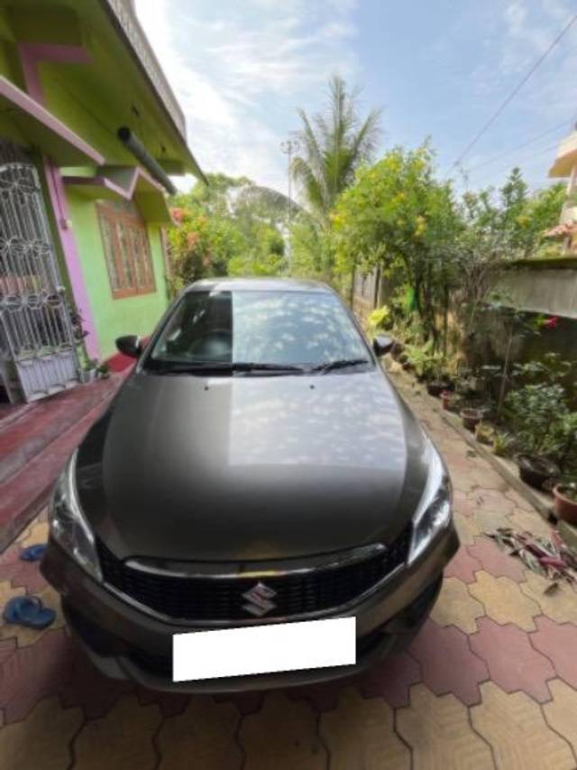 https://images10.gaadi.com/usedcar_image/4149943/original/processed_9e0f003d-bc8d-4324-92c8-59cabaec1297.jpg?imwidth=6402