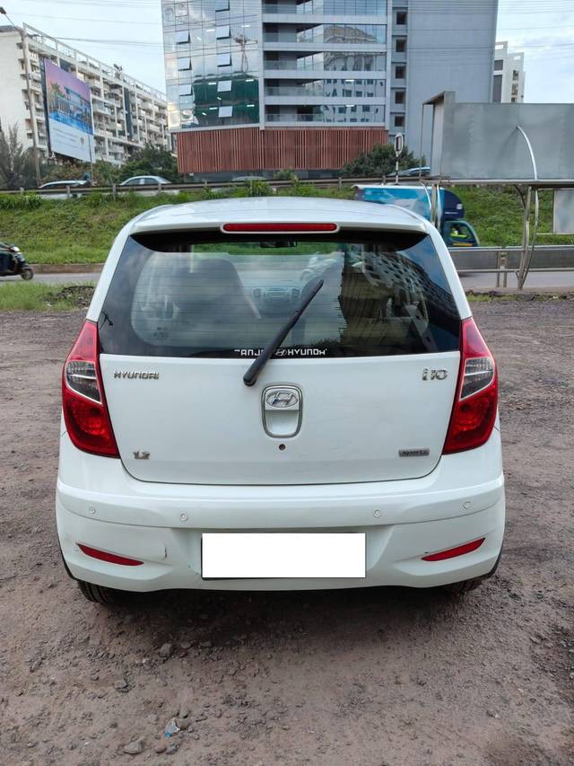 https://images10.gaadi.com/usedcar_image/4150011/original/processed_e3dc2ffc296f9935b7aae4112a586cea.jpg?imwidth=6401