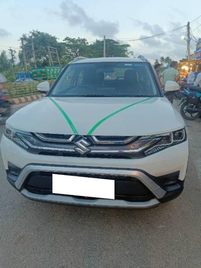 https://images10.gaadi.com/usedcar_image/4150021/original/processed_d8657f08-8f87-4456-9d16-0190f1a34ab1.jpg?imwidth=6400