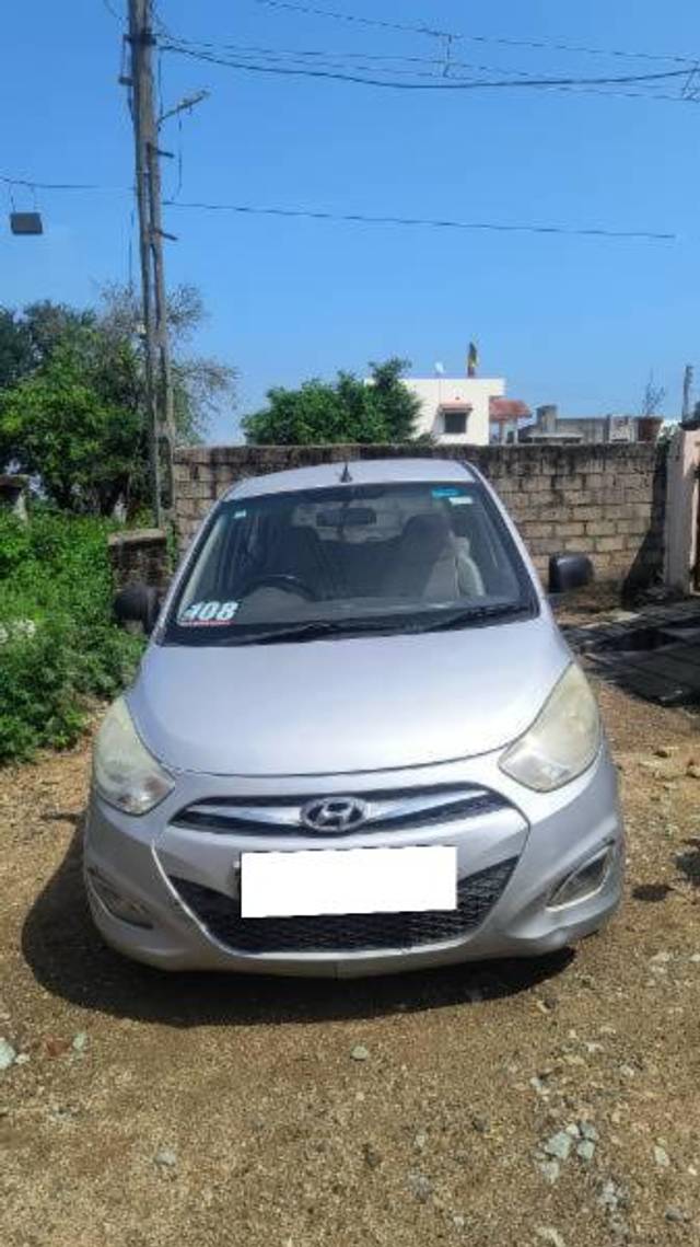 https://images10.gaadi.com/usedcar_image/4150082/original/processed_18c217eb-9d5b-431b-b43e-33eac13ac703.jpg?imwidth=6400