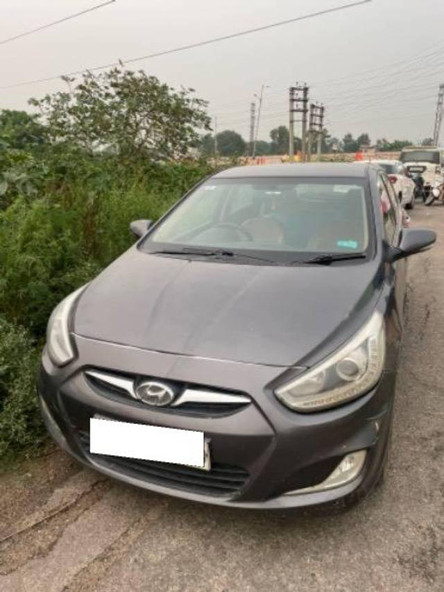 https://images10.gaadi.com/usedcar_image/4150097/original/processed_4933ab18-994f-49b2-82f1-8f6ba73216c3.jpg?imwidth=6400