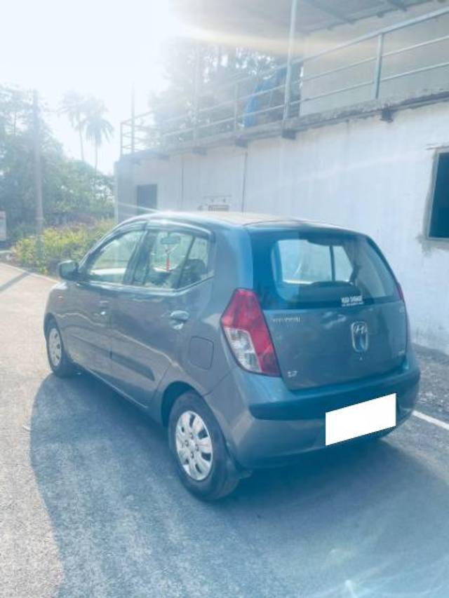 https://images10.gaadi.com/usedcar_image/4150256/original/processed_e8b52cb6-6097-4ce1-9f63-560557784fd4.jpg?imwidth=6402