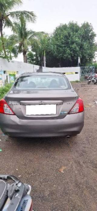 Nissan Sunny 2011-2013 Nissan Sunny XE