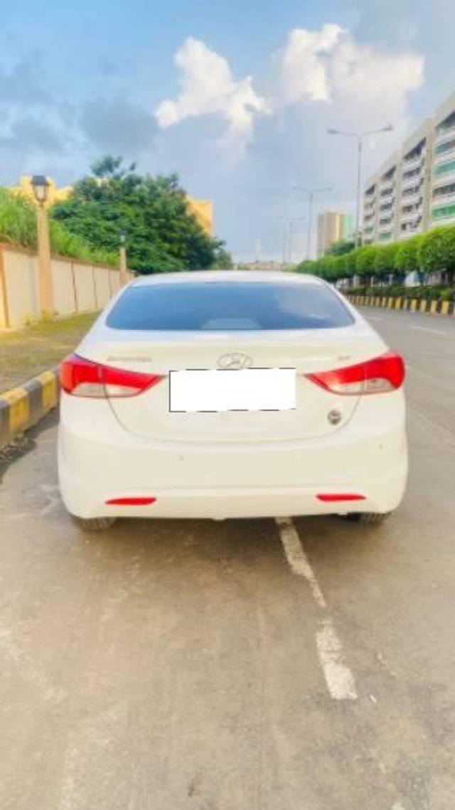 https://images10.gaadi.com/usedcar_image/4150282/original/processed_da99ed4f-6663-4a9c-8df0-6d07d89bc5e4.jpeg?imwidth=6402