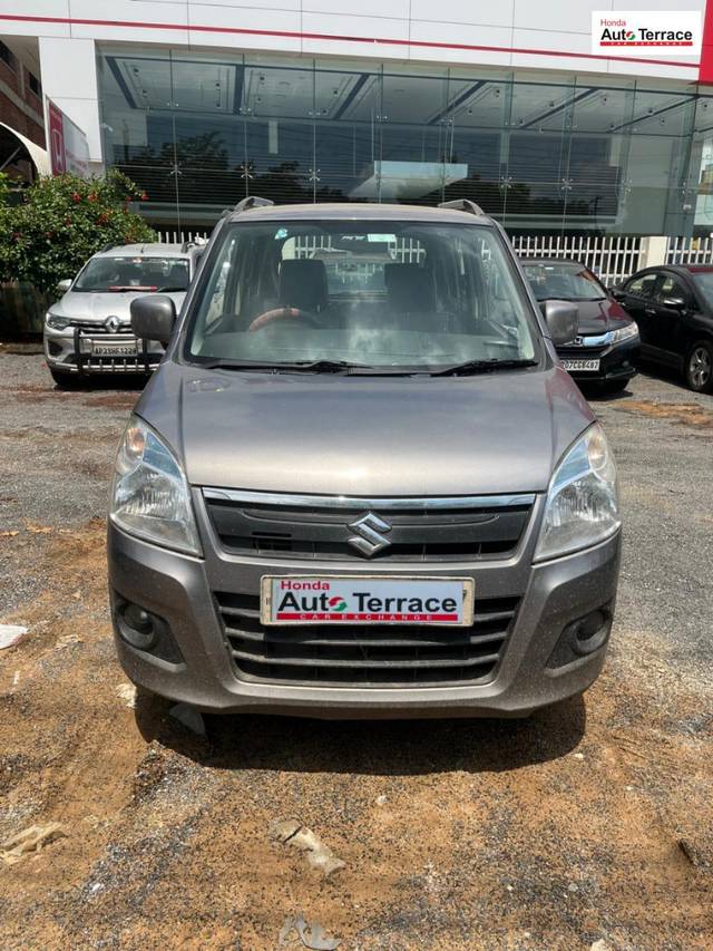 https://images10.gaadi.com/usedcar_image/4150349/original/2e723c873ddf70ad0195a848f2b4bd70.jpg?imwidth=6400