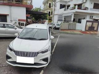 Maruti Ertiga 2015-2022 Maruti Ertiga VXI