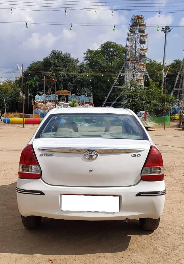 https://images10.gaadi.com/usedcar_image/4150384/original/processed_0eea4d6a6bd764576832dbc9275889d8.jpg?imwidth=6401