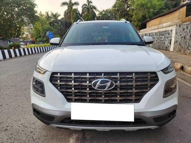 https://images10.gaadi.com/usedcar_image/4150403/original/processed_ee1d46c887ed06b7e25005ccf1058e23.jpg?imwidth=6400