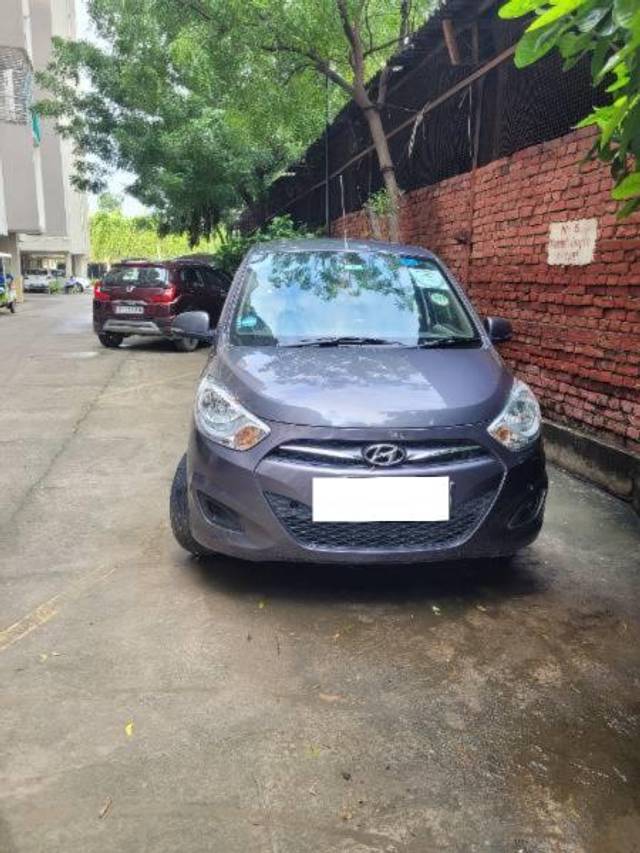 https://images10.gaadi.com/usedcar_image/4150494/original/processed_2614461b-5707-42cf-84de-ece870182e99.jpg?imwidth=6402