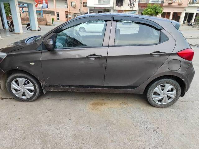 https://images10.gaadi.com/usedcar_image/4150496/original/processed_f200e1a1-0d1e-49c2-8c45-ac9f2e7b7753.jpg?imwidth=6402