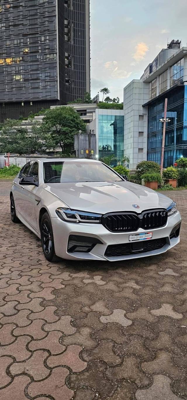 https://images10.gaadi.com/usedcar_image/4150504/original/processed_5f368c0da28406e9b6842286b360d80a.jpg?imwidth=6401