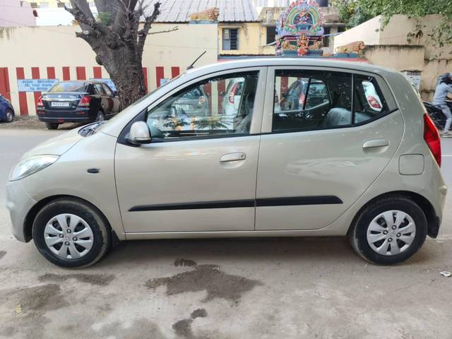 https://images10.gaadi.com/usedcar_image/4150538/original/processed_e1f18b589cd441d2e3166616e65614fc.jpg?imwidth=6402