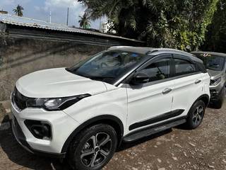 Tata Nexon 2020-2023 Tata Nexon XZA Plus DT Roof (O) AMT