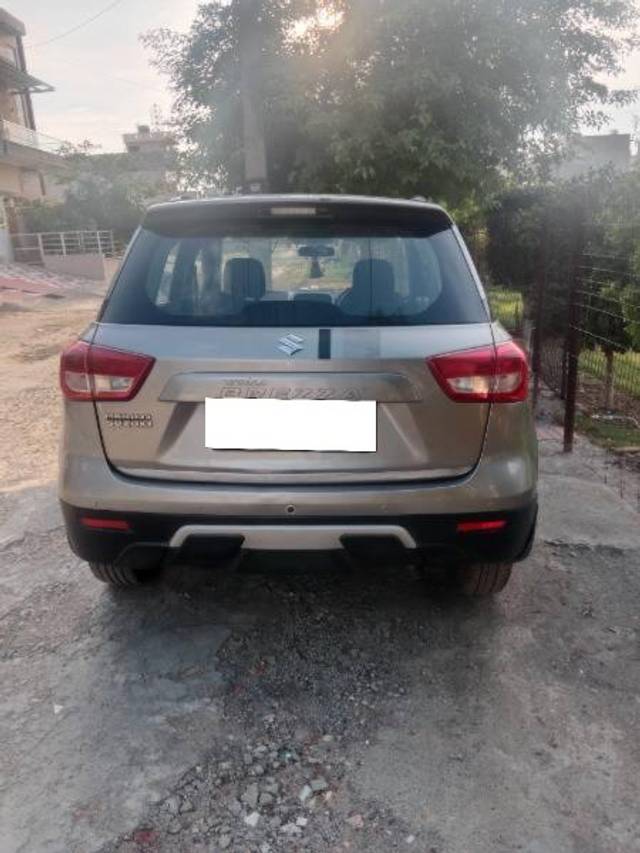 https://images10.gaadi.com/usedcar_image/4150649/original/processed_bb434825-d6c9-449c-b56e-4b083a54d92e.jpg?imwidth=6402