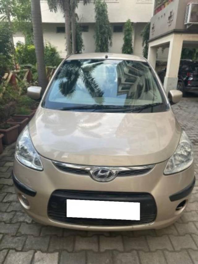 https://images10.gaadi.com/usedcar_image/4150689/original/processed_c8447683-1a70-45ce-94ae-ea3745822dfd.jpeg?imwidth=6400