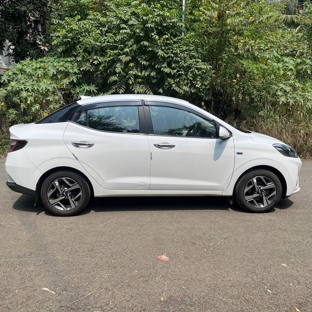 https://images10.gaadi.com/usedcar_image/4150734/original/0e8aa42badb64725cd24ca0665600fcb.jpg?imwidth=6401