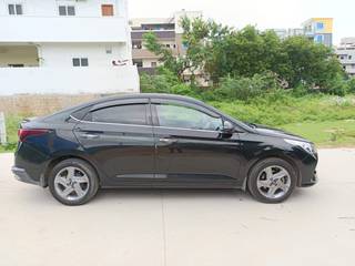 Hyundai Verna 2020-2023 Hyundai Verna SX AT Diesel