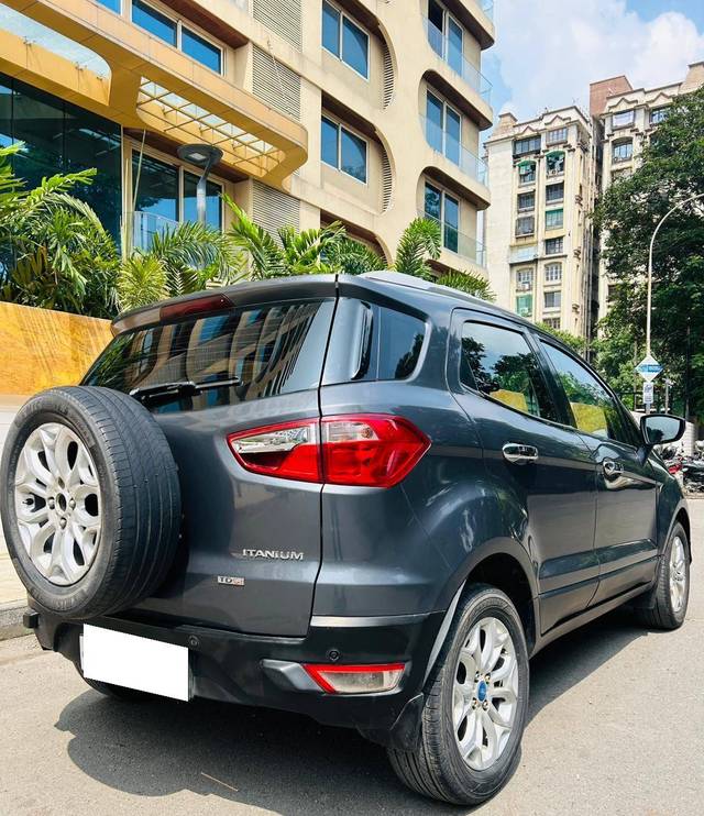 https://images10.gaadi.com/usedcar_image/4150804/original/processed_109b3532f2ccca6b581e5f2886d5f59d.jpg?imwidth=6401