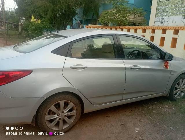 https://images10.gaadi.com/usedcar_image/4150902/original/processed_79421f51-423e-4ebf-88bd-6d15ca5bc9e1.jpg?imwidth=6400