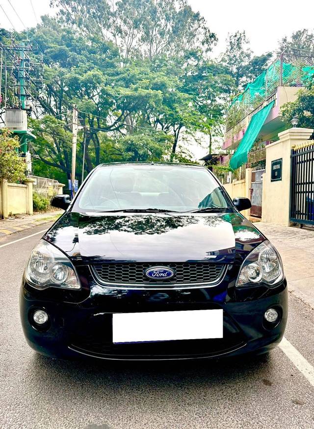 https://images10.gaadi.com/usedcar_image/4150948/original/processed_03a8020c6eb117280d78279bfb62a66b.jpg?imwidth=6402