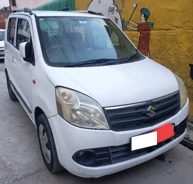 https://images10.gaadi.com/usedcar_image/4151092/original/processed_0d6ca779-276a-4f45-8854-ee1eae91b278.jpg?imwidth=6400