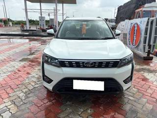 Mahindra XUV300 Mahindra XUV300 W6 AMT Diesel Sunroof NT BSVI