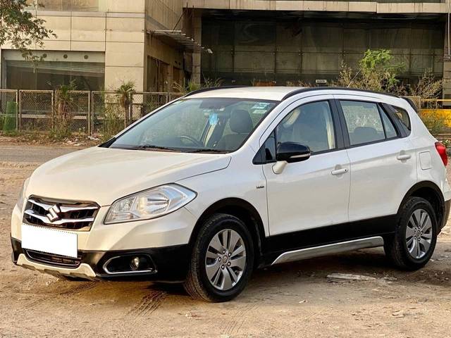 https://images10.gaadi.com/usedcar_image/4151148/original/processed_e40bddd8e5ff8f43bda429ad06855c60.jpg?imwidth=6400