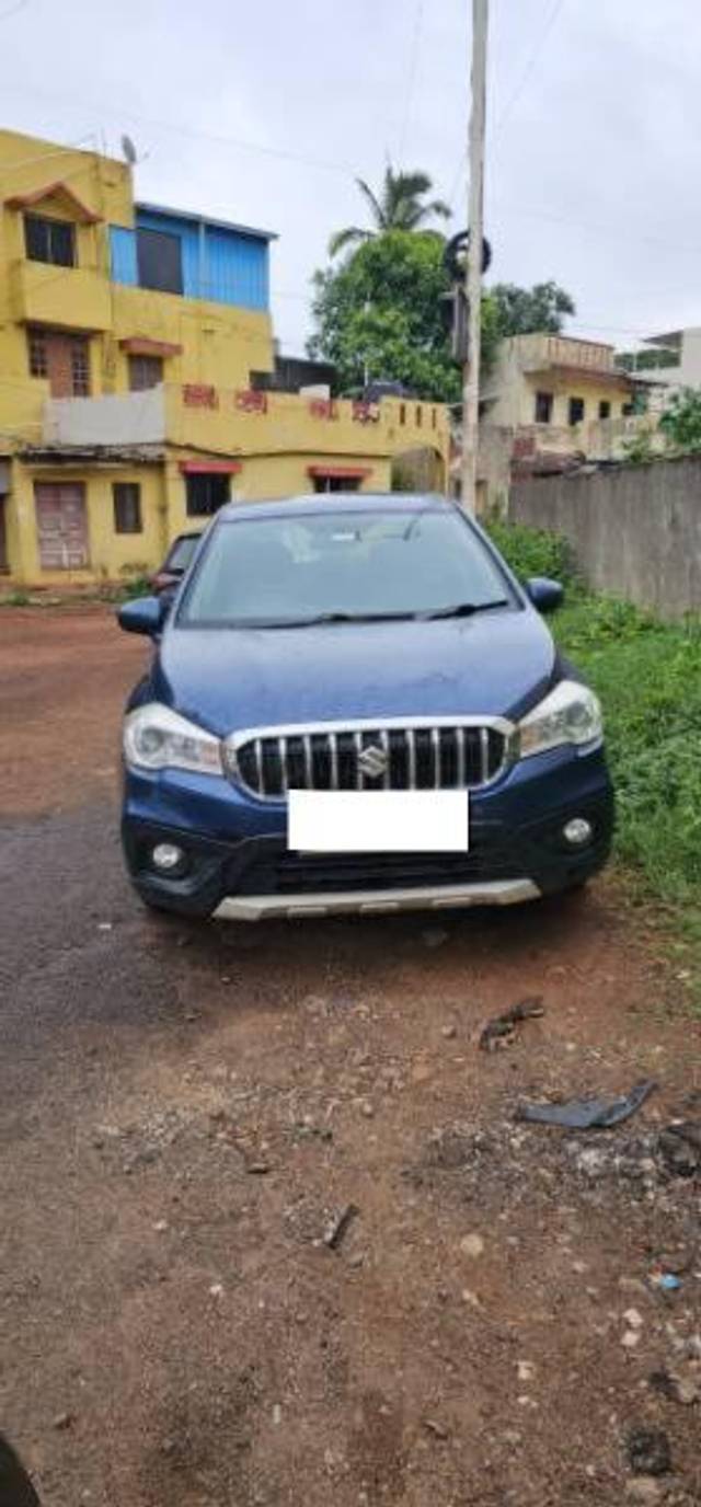 https://images10.gaadi.com/usedcar_image/4151183/original/processed_de0b462f-bcd5-45f7-9ab8-8d20326461dd.jpg?imwidth=6400