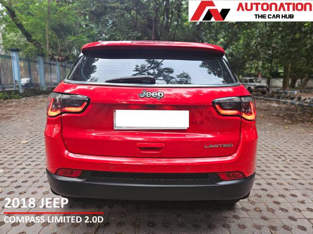 https://images10.gaadi.com/usedcar_image/4151379/original/processed_f846cc2d33e2646e5a0fdb8371f496c3.jpg?imwidth=6401