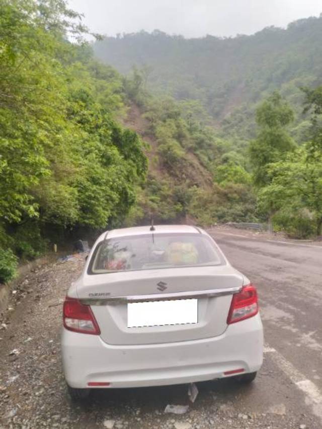 https://images10.gaadi.com/usedcar_image/4151580/original/processed_09202dba-582b-4ba0-aab2-c751135caa25.jpg?imwidth=6402