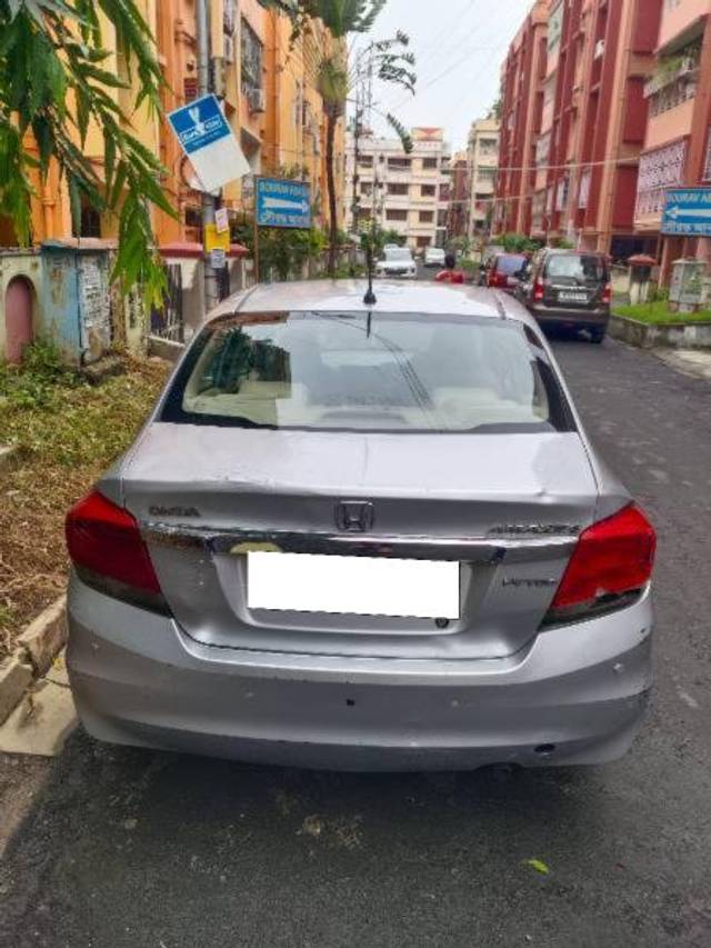 https://images10.gaadi.com/usedcar_image/4151650/original/processed_8bb2a551-0b37-49ba-a0f3-3e14621b77e5.jpg?imwidth=6401