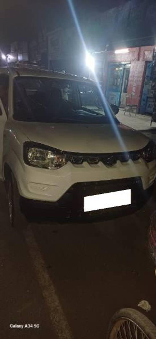 https://images10.gaadi.com/usedcar_image/4151718/original/processed_b35b3669-d9ce-499f-828f-0e7935719085.jpg?imwidth=6401